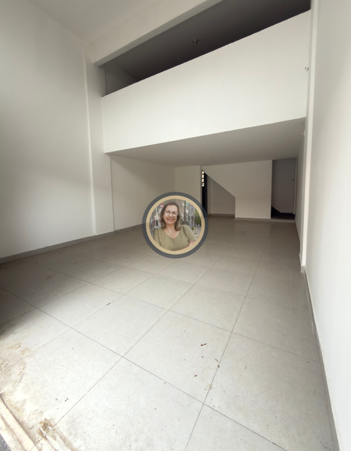 Aluguel Loja c/ Sobreloja – Bairro: Centro